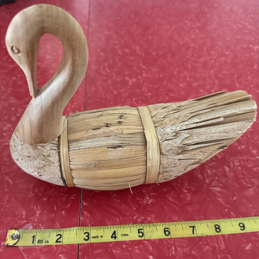 Vintage handcrafted swan figure -1980’s - made in Philippines.